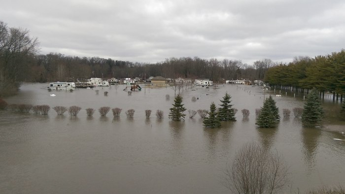 Фоторепортаж последствий ранней оттепели и паводка в Мичигане Мичиган, Наводнение в Мичигане, Потоп, Одноэтажная Америка, Жизнь за границей, Видео, Длиннопост