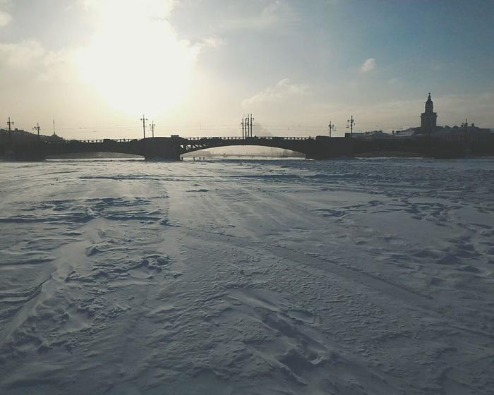 Walk along the Neva. Along the Neva. - My, Saint Petersburg, Neva, Bridge, Snow, Ice, The photo, 