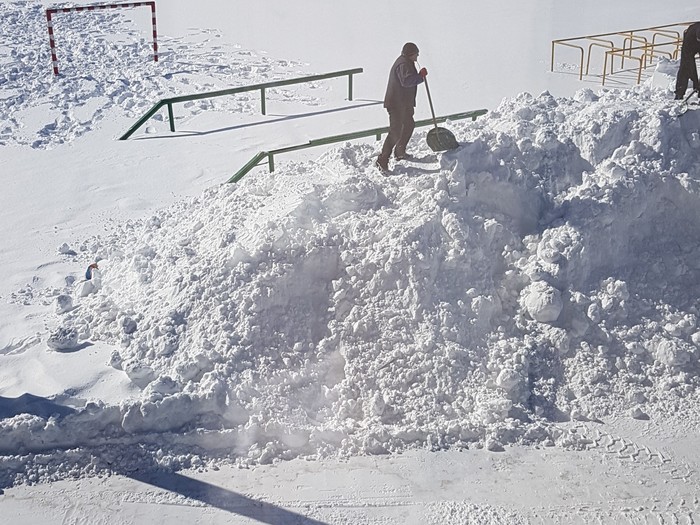 А теперь давайте просто пожелаем им удачи