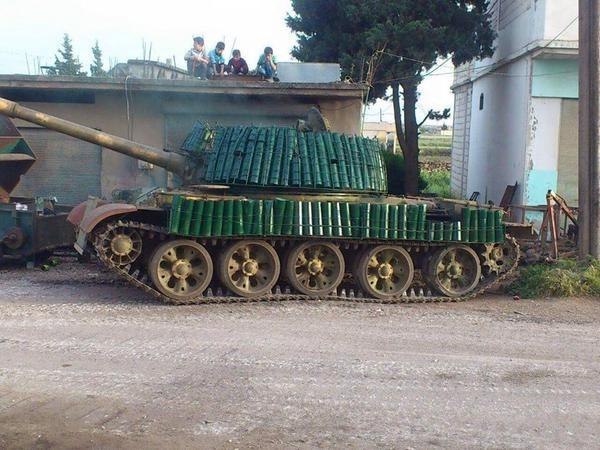 T-62 SAA. - Tanks, t-62, Syria, , Protection, Liners, The photo, Weapon casings