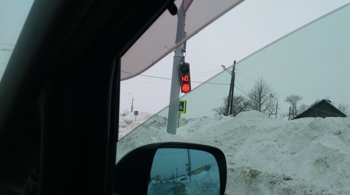 Broken but not broken. V2.0. - Sakhalin, Traffic lights, Breaking