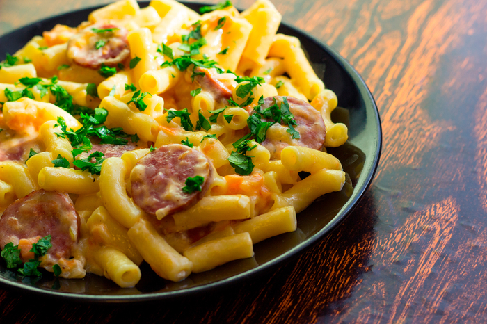 Creamy pasta with smoked sausage and cheese - My, Pasta, Cheese, Cream, Recipe, Video recipe, Video