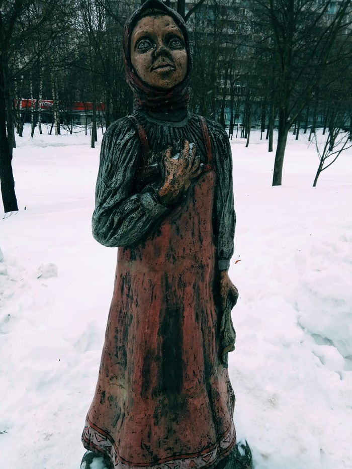 Alley of fairy-tale heroes in Lianozovo park - My, Russian tales, The zombie apocalypse, The park, Sculpture, Longpost