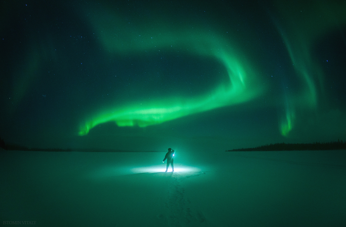 Light catcher. - The photo, Polar Lights, Night, Winter, Murmansk region, The national geographic, Lake Imandra, 