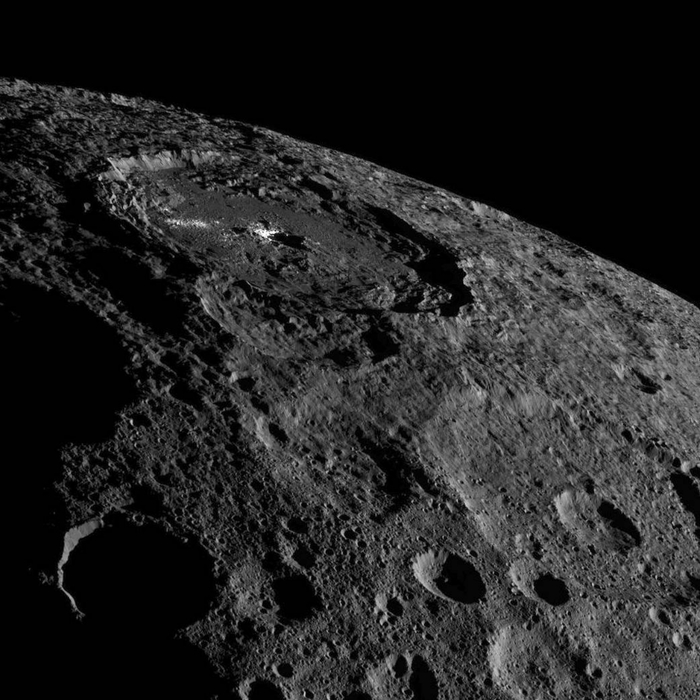 Dawn found traces of recent activity on the surface of Ceres - Space, Crater, Ceres, Track, Activity, Mission, Magazine, Longpost