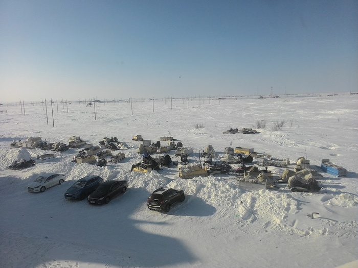 Typical parking lot in the north. - My, North, YaNAO, Courtyard, Parking, Auto, Snowmobile