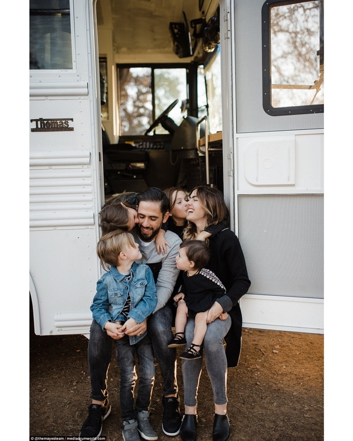 House on wheels. - House on wheels, Bus, american family, Dream, Longpost