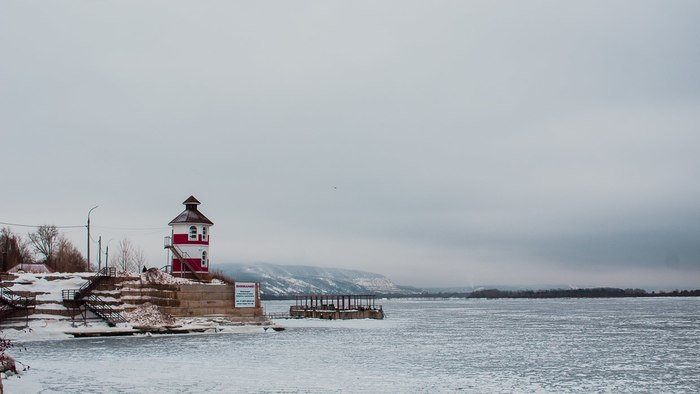 Spring on the Volga. - Volga, Spring, Nature, River, Lighthouse, Ice, Longpost, Volga river