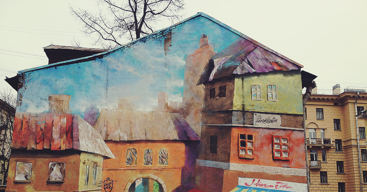 Картина на фасаде здания