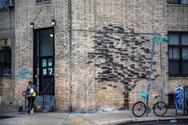 Do you think someone just moved the bricks in this wall? No, it's much more interesting. - Art, Images, Talent, New York, The photo, Longpost