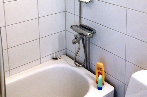Щель между ванной и стеной: самые простые и эффективные способы заделки зазора. ремонт, ванная комната, зазор, щель, длиннопост