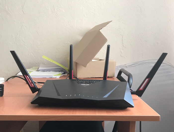 Hella-router - My, Thor 3: Ragnarok, Hella, Router, Similarity, Humor, Not photoshop, Asus, Marvel, Longpost