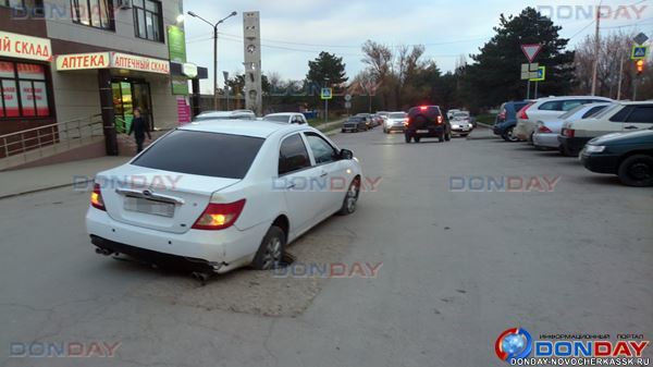 How the road workers closed up the manhole in Novocherkassk or And so it will do - I share, Repair, Road, Russia, 