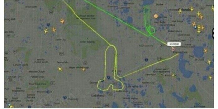 Dude from Florida used to fly his own plane to paint a dick on the radar - Airplane, Florida, Drawing