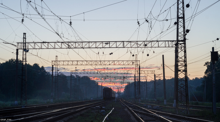 Dawn in Bekasovo. - My, ChS7, Pds, Russian Railways, Bekasovo, dawn, Morning, Summer, Longpost, Electric locomotive