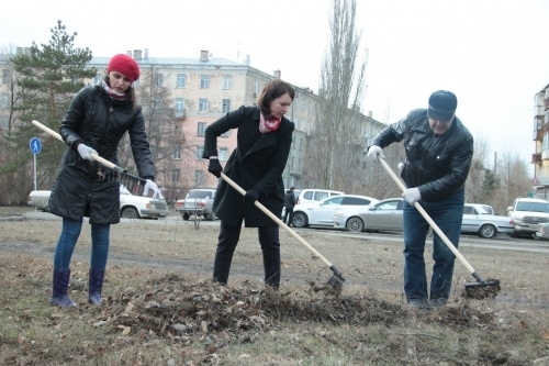 Дебильный пиар! Субботник с Администрацией Омска.