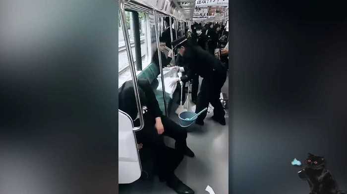Drunk Japanese puke in the subway and sleep on the pavement. And that's okay! - My, Japan, Metro, Alcohol, The photo, Video, Longpost