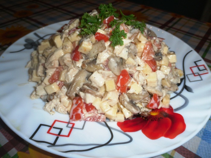 Salad with chicken, cheese, mushrooms and tomatoes - My, Recipe, Video recipe, Chicken salad, , Salad, Video