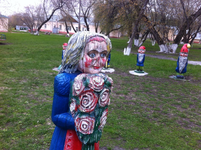 Wooden sculptures in the children's hospital - My, Sculpture, Kripota, Gnomes