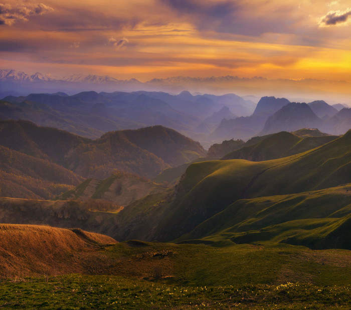 Spring at the Gumbashi Pass - My, Pass, Spring, Sunset, Starry sky