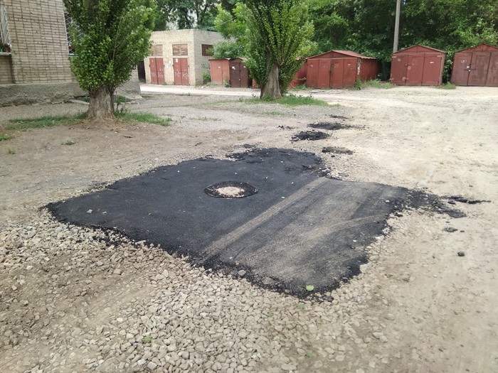 We decided to lay asphalt - Asphalt, Taganrog, My, Road works