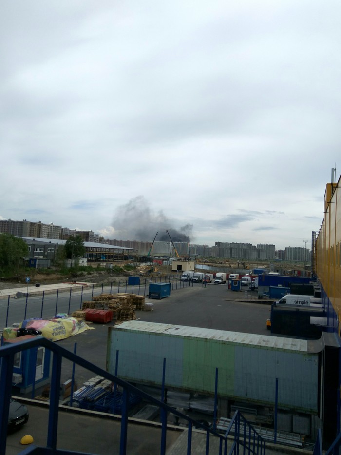 Something is burning at Devyatkino - My, Novoye Devyatkino, Fire, Saint Petersburg