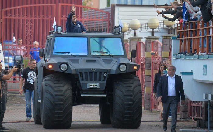 Maradona on the Husky all-terrain vehicle - Diego Maradona, All-terrain vehicle husky, All-terrain vehicle, The photo, Republic of Belarus