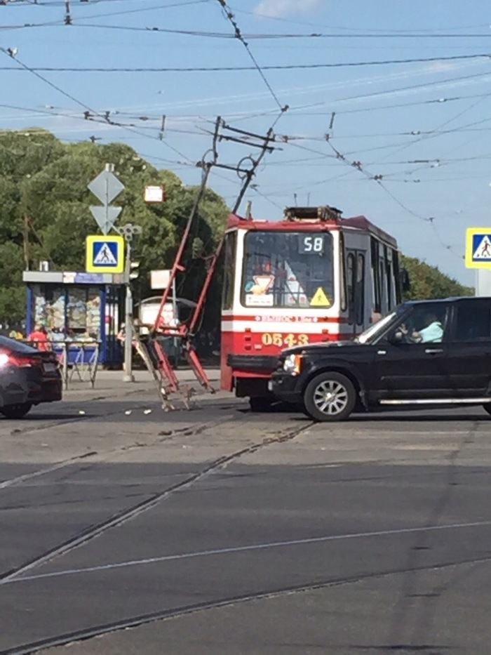 The tram dropped its horns - Saint Petersburg, Tram, Incident, Pantograph, GIF, Longpost