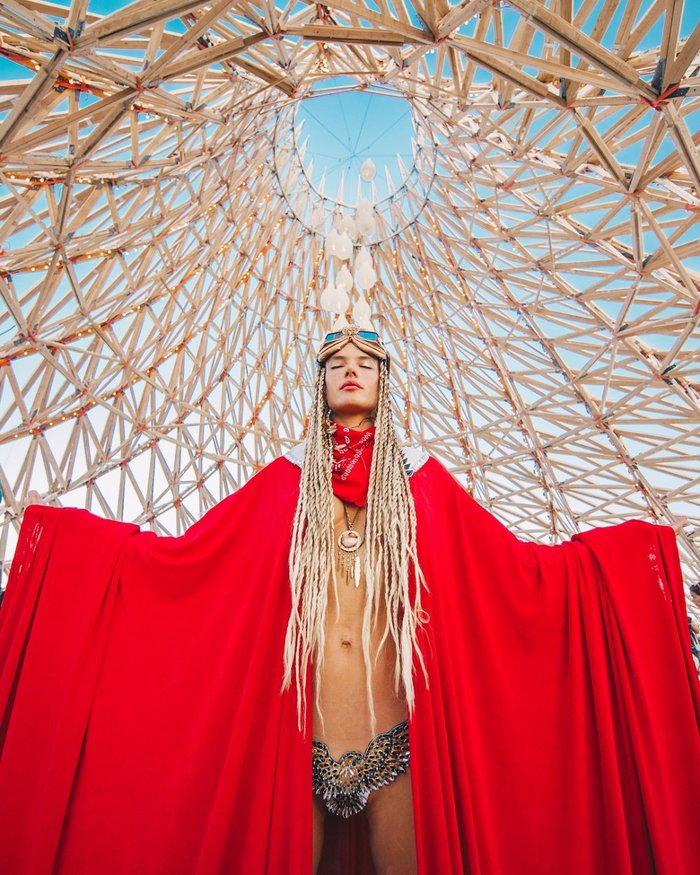 Алессандра Амбросио - NSFW, Алессандра Амбросио, Красивая девушка, Burning Man, Длиннопост