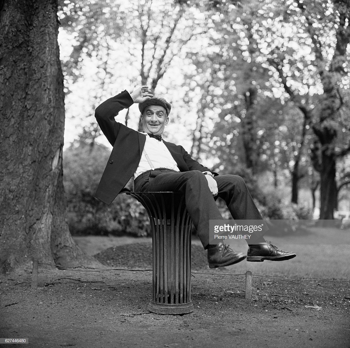 Louis de Funes got into the trash! - Louis de Funes, PHOTOSESSION, , Longpost, Photogenic