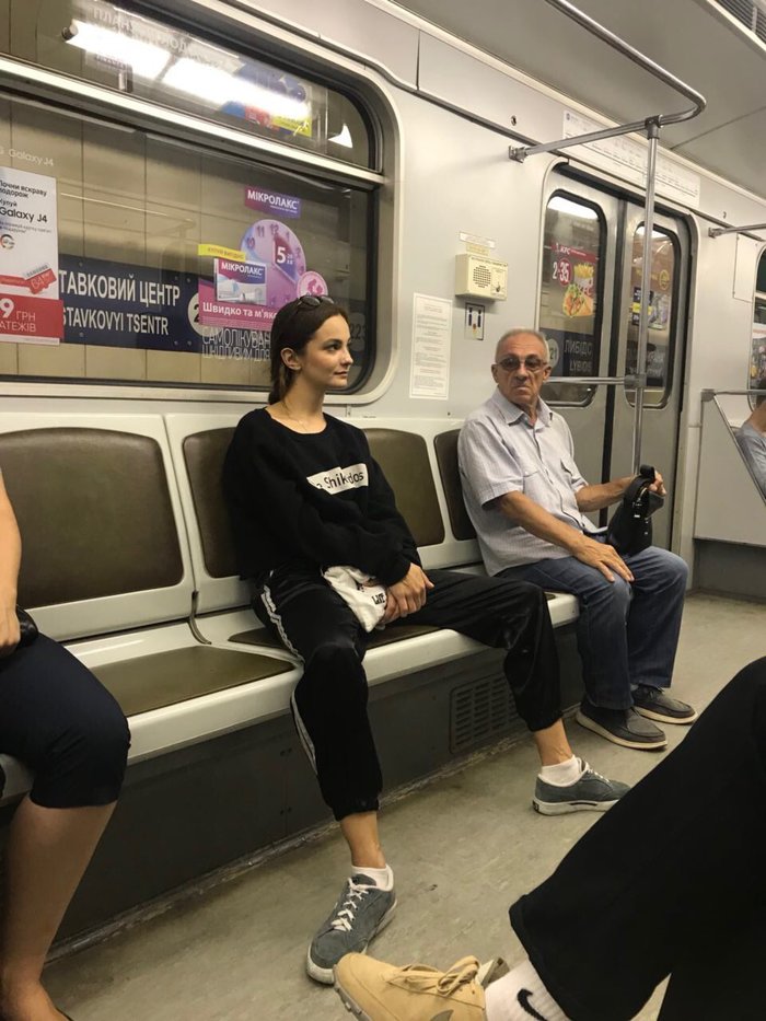 Womanspreading*.    , , 