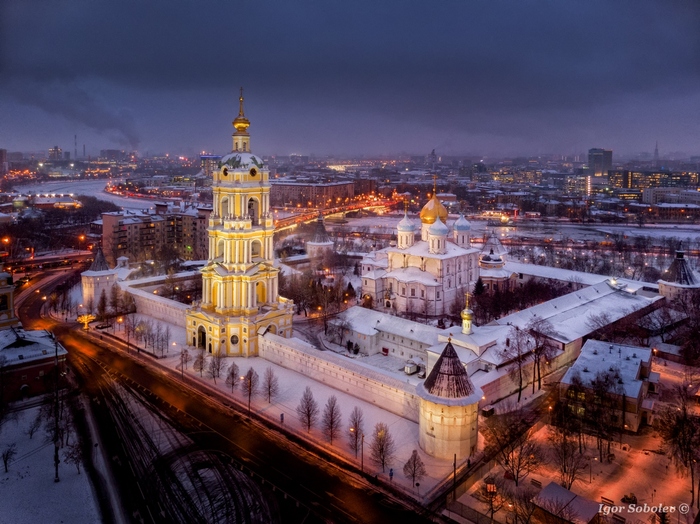 Novospassky Monastery - My, Novospassky Monastery, Moscow, Aerial photography, Winter, Evening, The photo