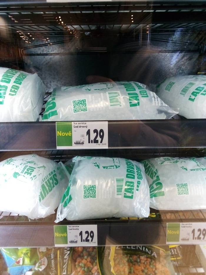 Бизнес-замороженная вода по 65 центов за килограмм