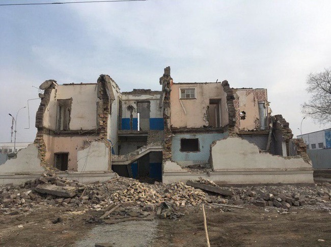 We've been pushed out. In Uzbekistan, people are relocated against their will from the city center to the outskirts, and their houses are demolished. One person has died - Uzbekistan, Tashkent, Fergana, middle Asia, CIS, Lawlessness, Negative, Video, Longpost, Reform