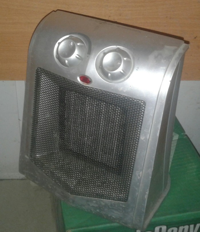  , 