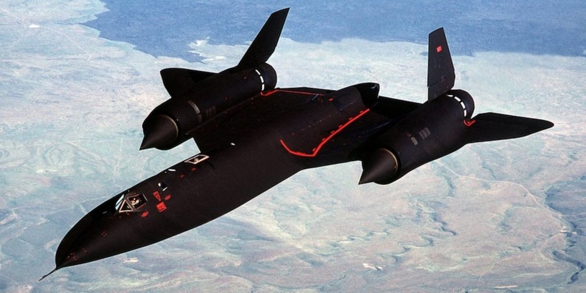 Самые быстрые сама. Самолет SR-71 Blackbird. Локхид SR-71. Черный Дрозд самолет SR 71. Локхид SR-71 Блэкберд.