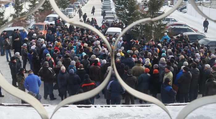 A spontaneous rally of workers in the city of Ust-Katav! - Rally, Russia, Opinion, Thief, Factory, , Video, Longpost, Negative, Ust-Katav, Country