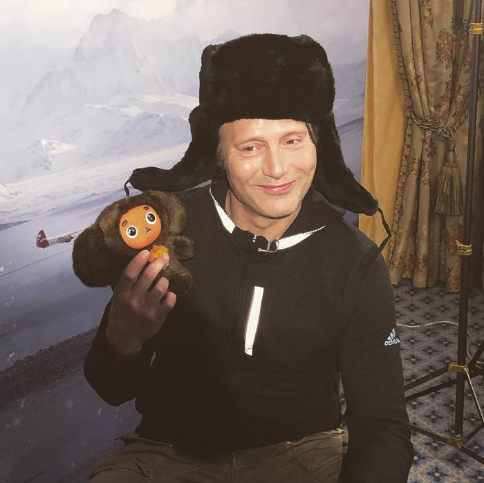 Mads Mikkelsen came to Moscow for the premiere of the film Lost in the Ice - The photo, Mads Mikkelsen, , , Cheburashka, Lost in the Ice Movie