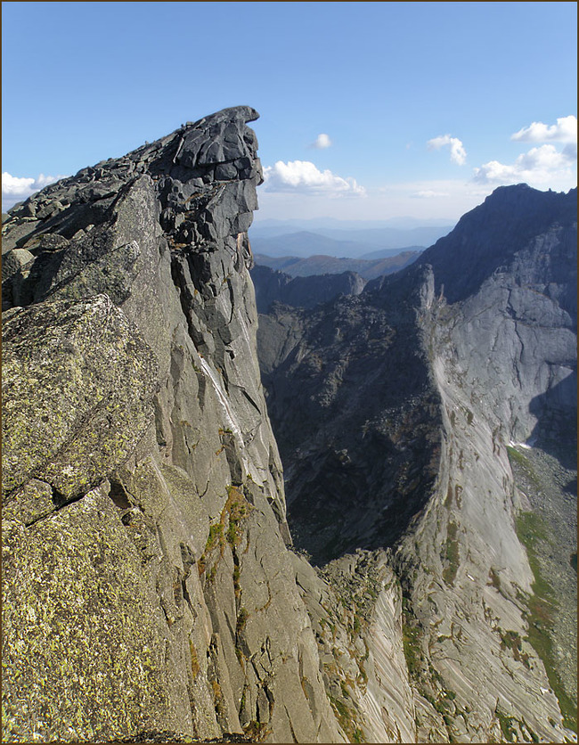 Climbing the Dragon's Tooth from the Coloreds - My, Ergaki, Tourism, Travels, Leisure, Russia, , Longpost, Nature