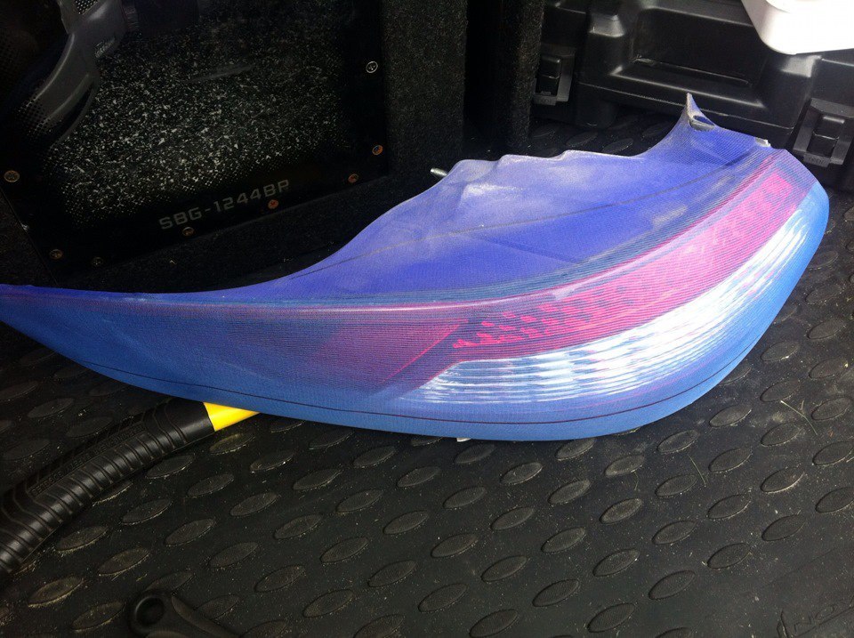 Когда нет денег на тонировку фар | Пикабу