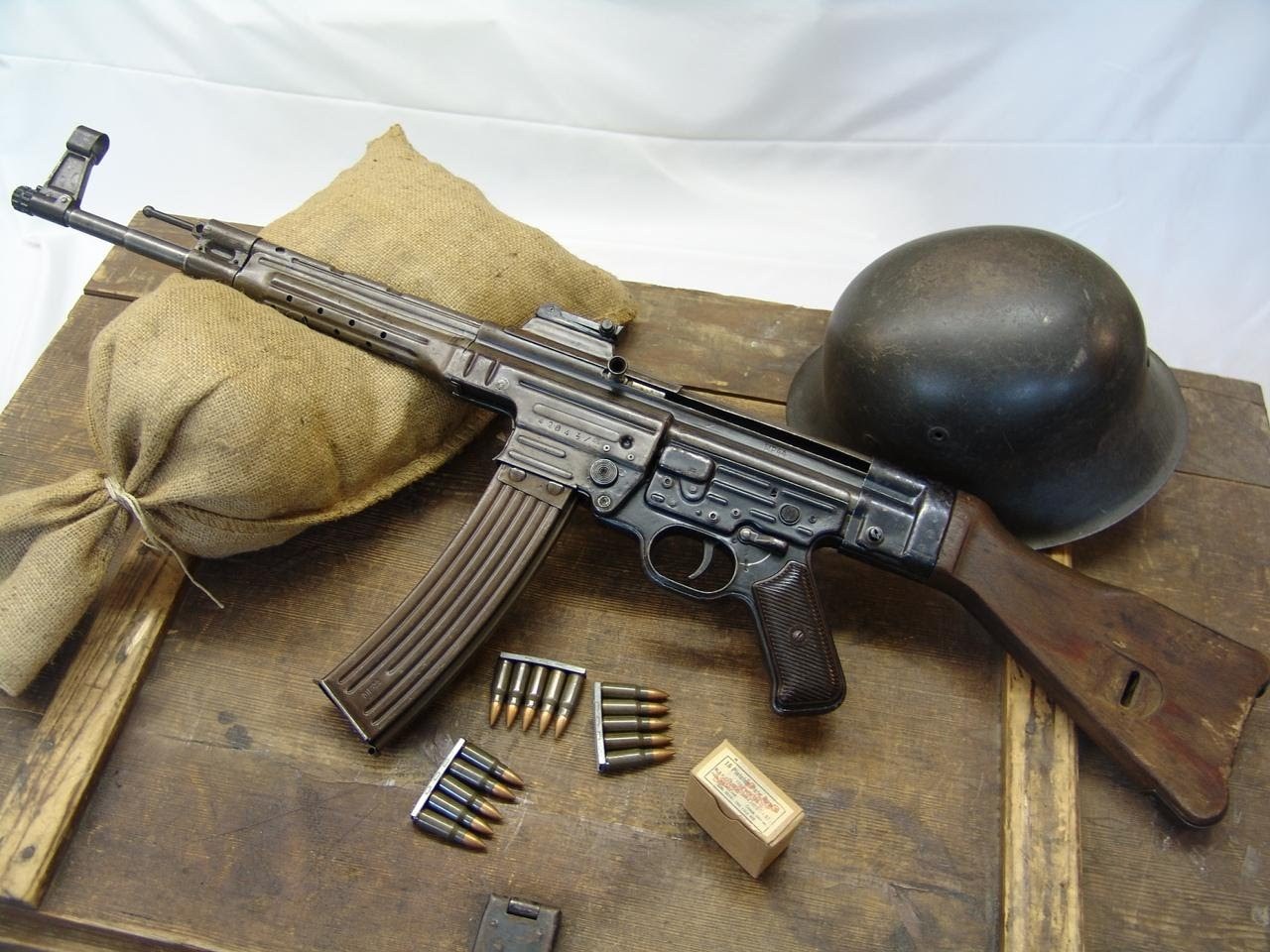 Штурмовая винтовка "Stg-44" | Пикабу