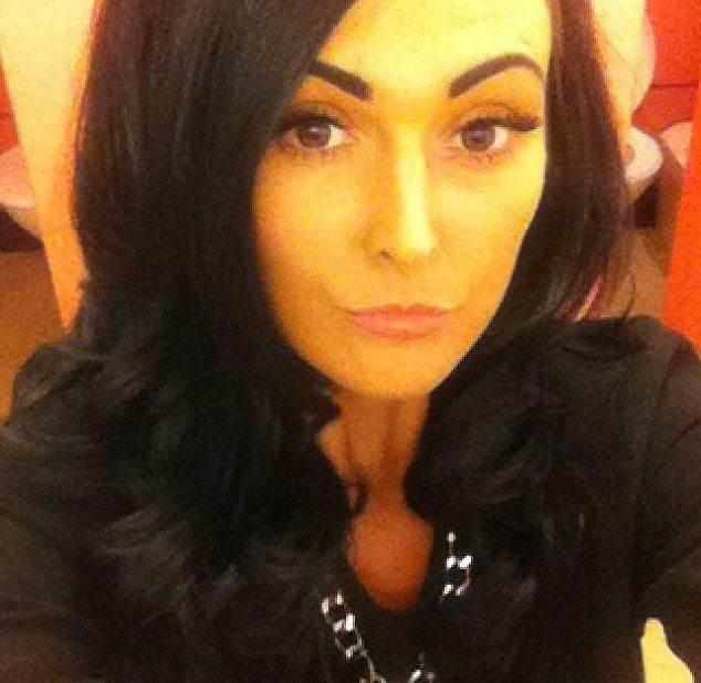 za-sheku-za-volosi-mozhno-li-cherez-anal-voyti-v-zheludok-dlinnim-dildo