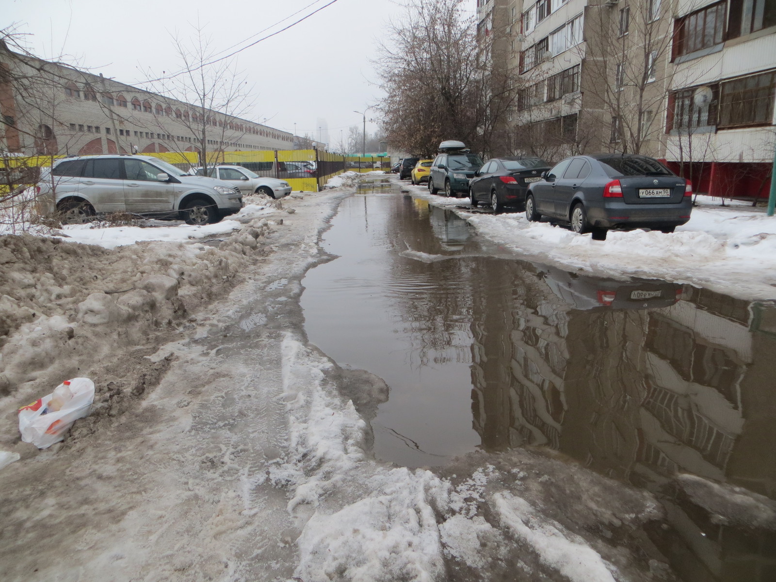 В Лужах Картинки На Первой Дом