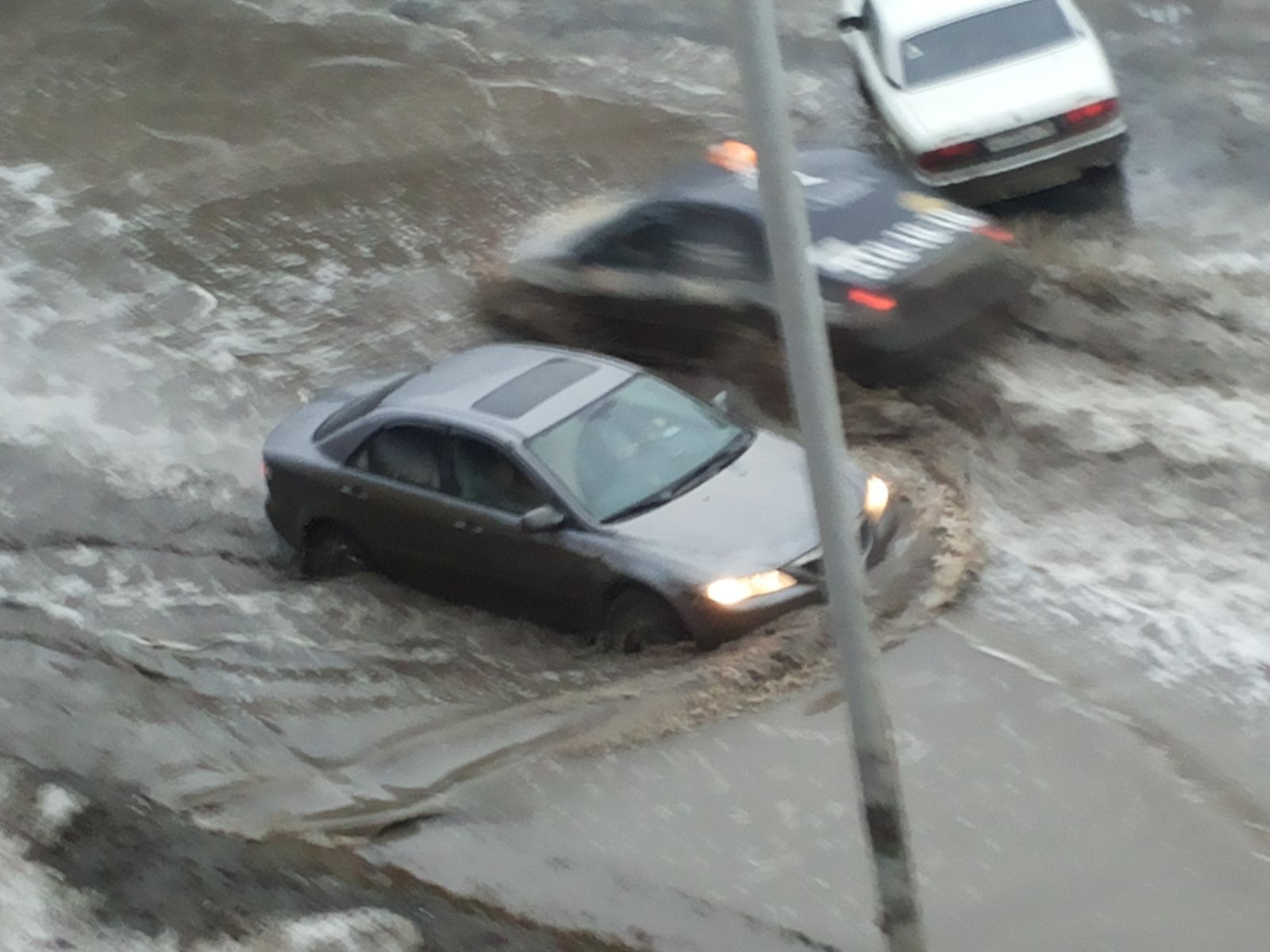 Это Екатеринбург, мы утопаем в грязи! | Пикабу