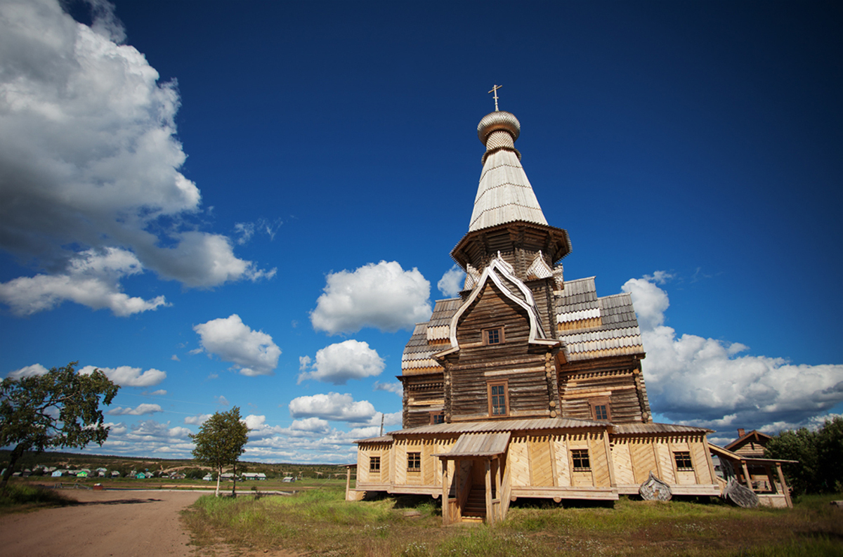 Церковь у реки Мурманск