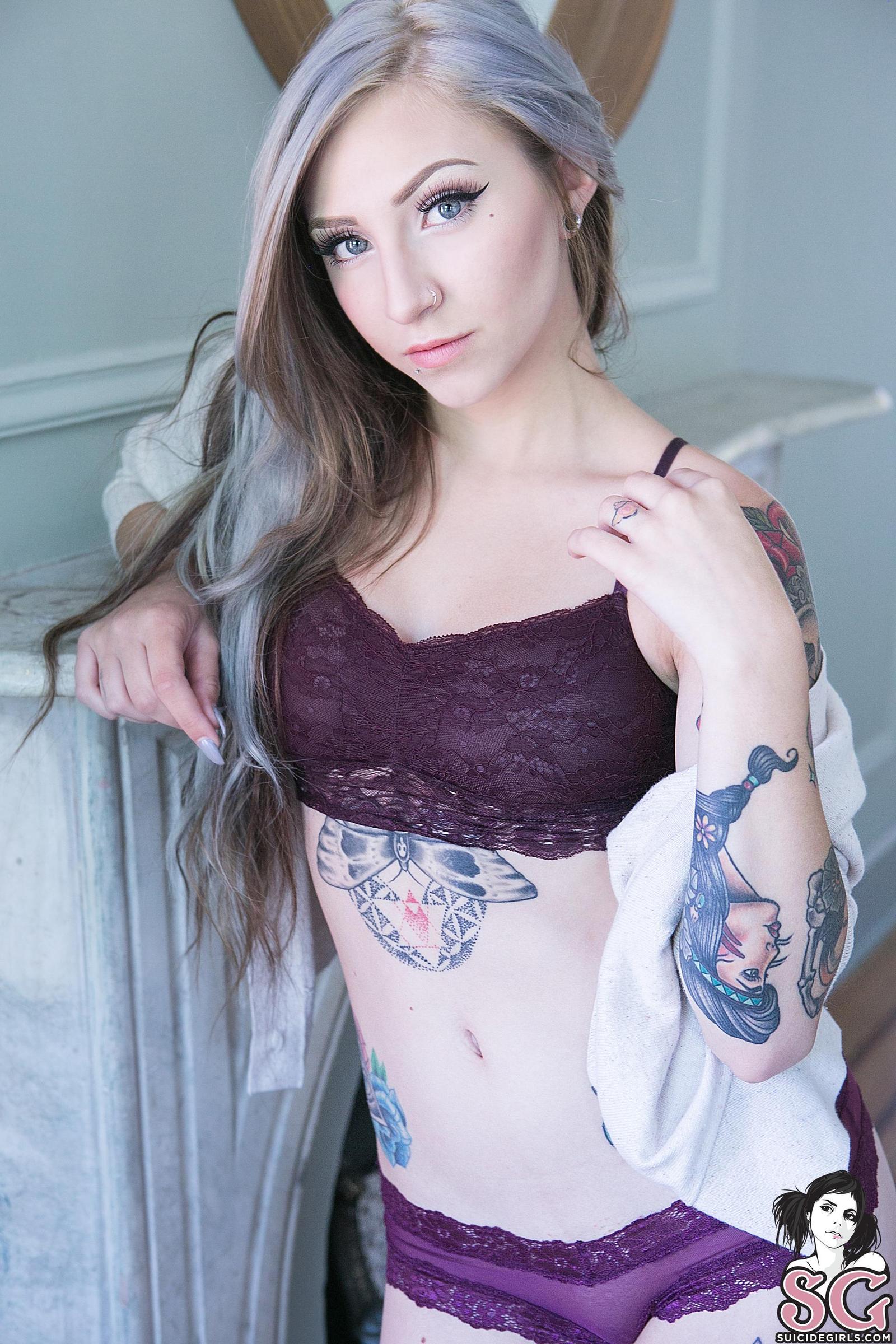 Oceana Suicide Nude