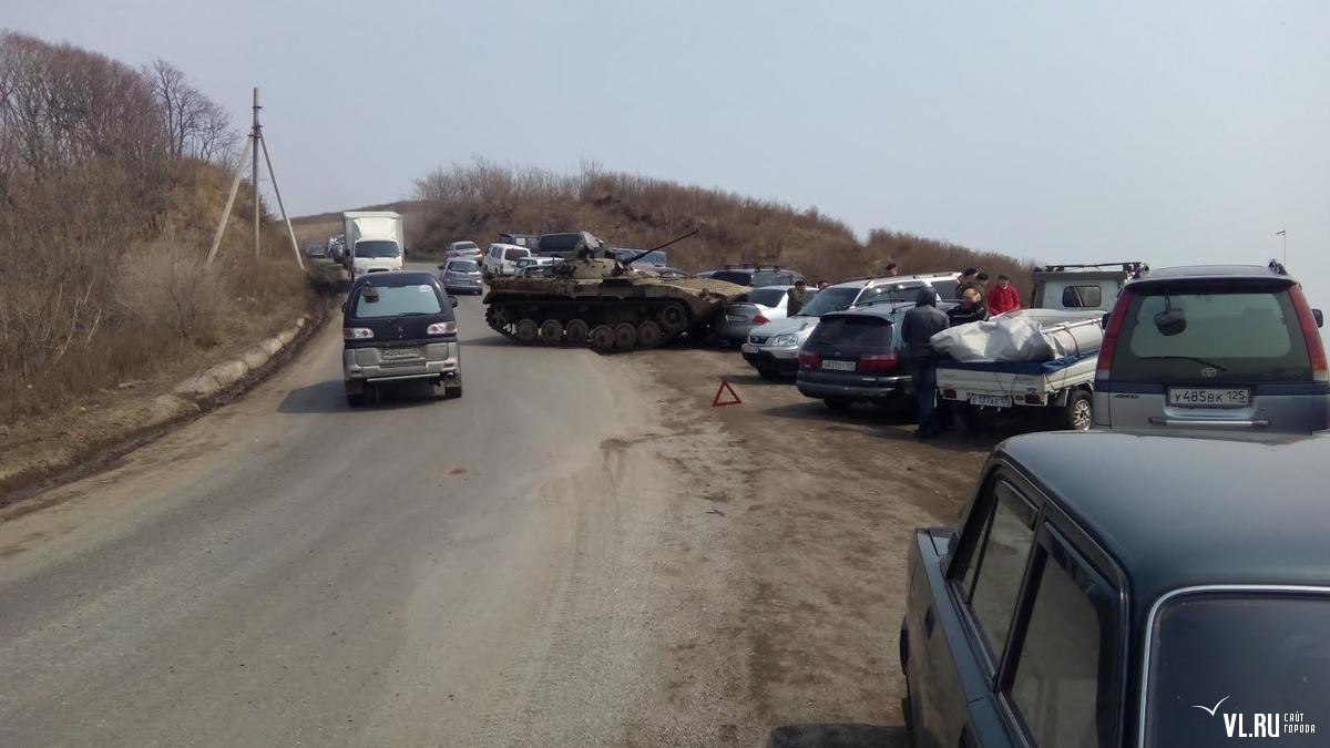 Когда решил подрифтить на БМП | Пикабу