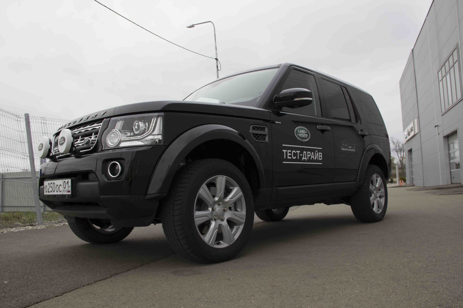 land rover discovery 4 тест драйв