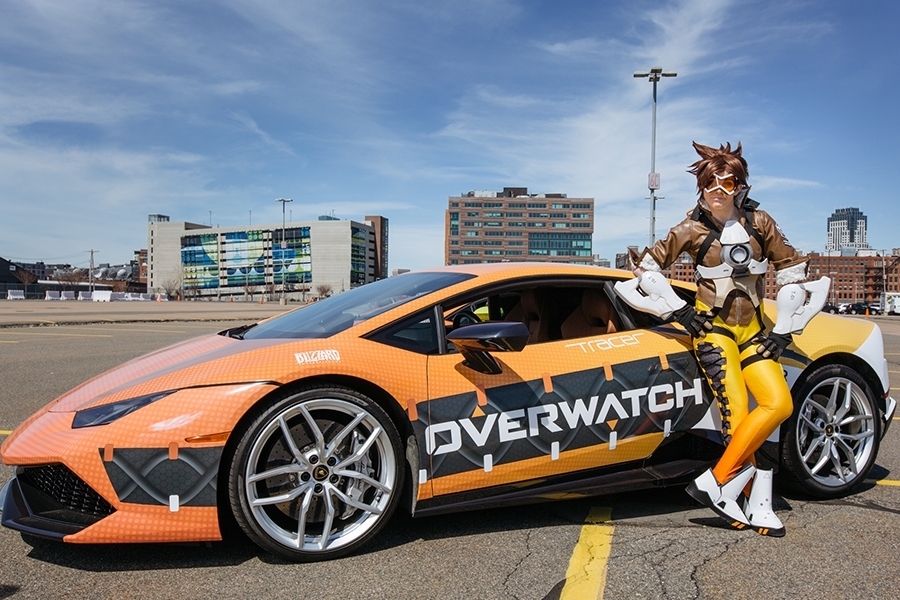 Cosplay Tracer - Overwatch, Blizzard, Tracer, Lamborghini