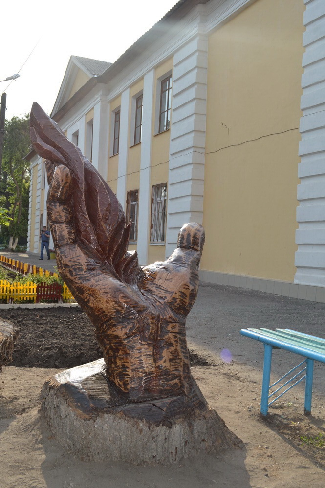 When a chainsaw brings a tree to life... - NSFW, My, Alexander Ivchenko, Chainsaw sculpture, Chainsaw, Video, Longpost